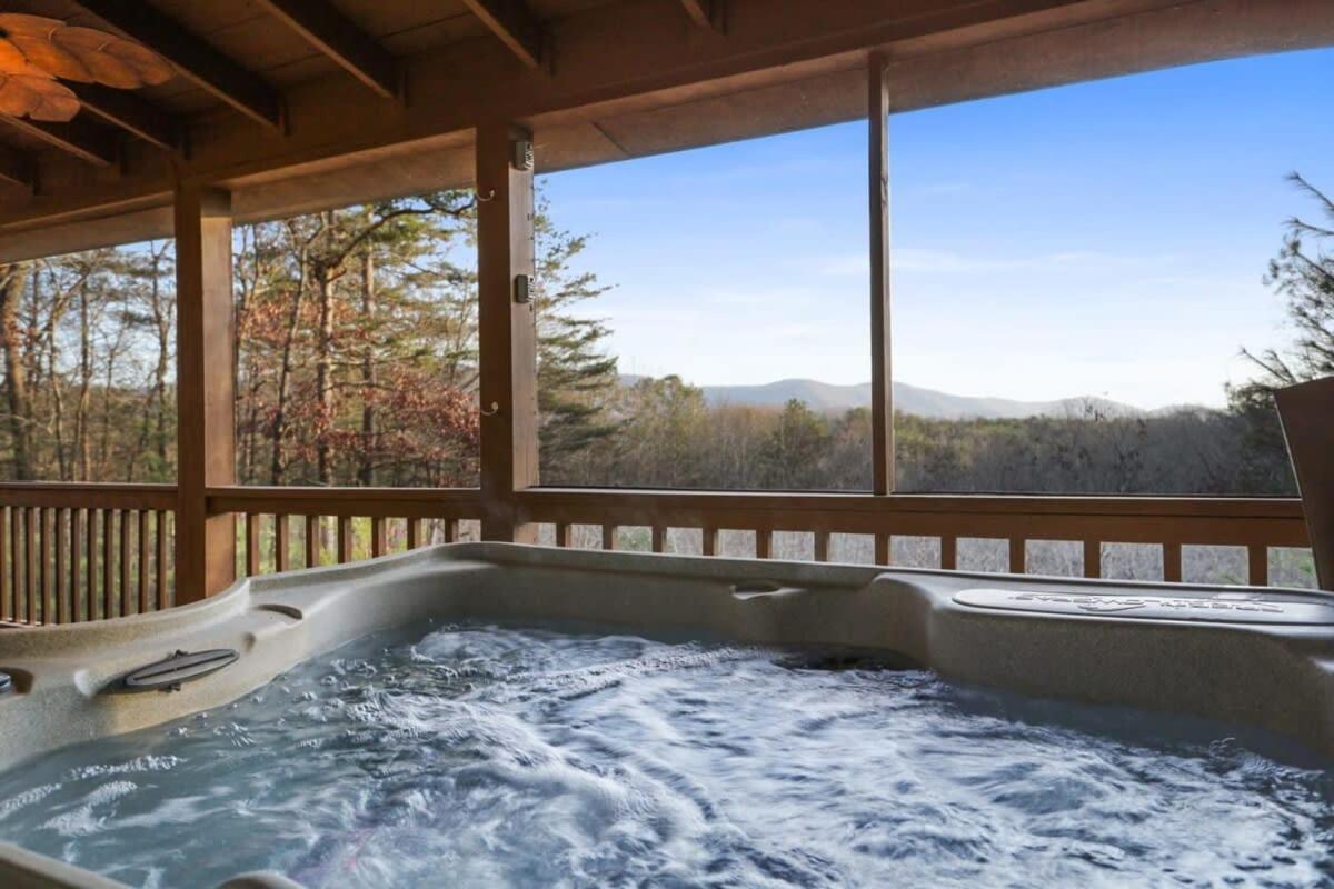 Mountain Views Hot Tub Firepit Close To Town บลูริดจ์ ภายนอก รูปภาพ